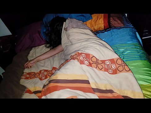 ❤️ Stiefzoon die zijn jonge stiefmoeder berispt terwijl ze slaapt. ❤️ Anal video at porn nl.xsexshop.ru ❌❤